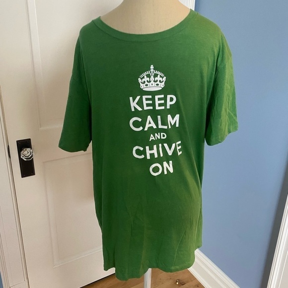 The Chive Tees Keep Calm and Chive On T-Shirt - Picture 2 of 4